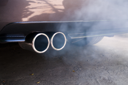 How to Fix Cracks in Exhaust Pipes