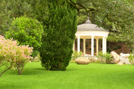 Attached Deck Versus Gazebo - Landscapers