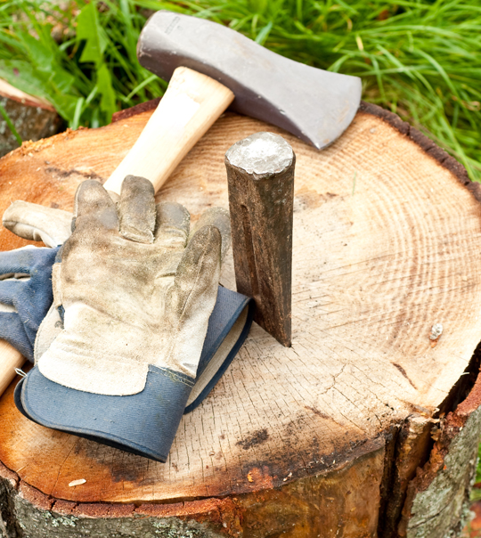 How To Use A Wedge To Chop Wood - Handyman