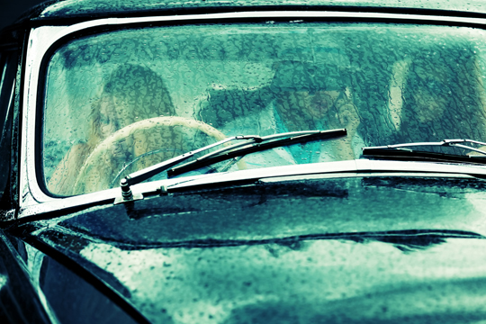 What to do When Windshield Wipers Leave Streaks - Auto Glass Repair