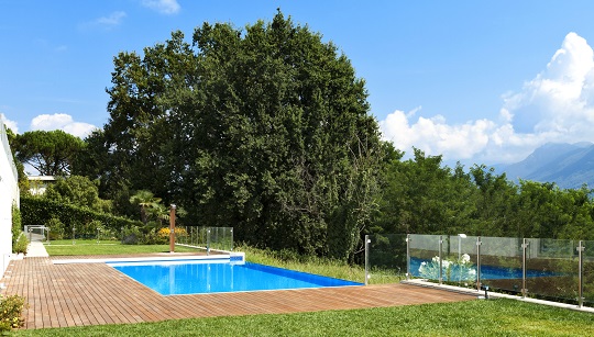 Five Basic Pool Cleaning Tips for Homeowners