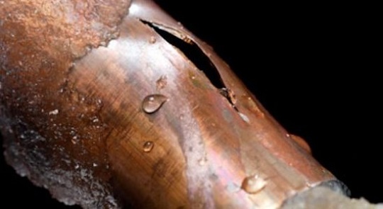 How to Prevent Frozen Pipes from Bursting